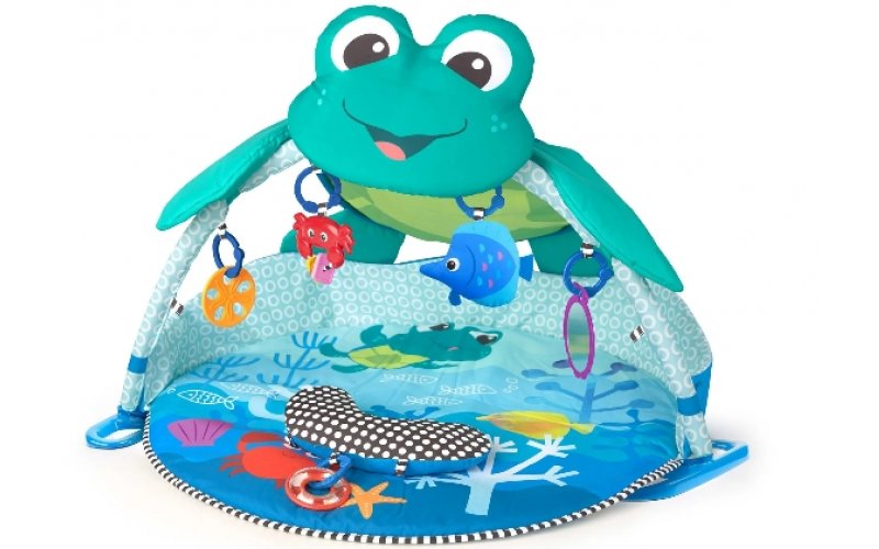Baby bathtub and play mat available for rent for families visiting Denver, Colorado.